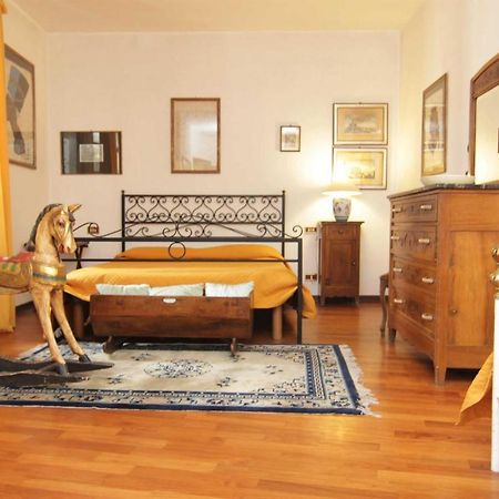 L'Arrocco Bed And Breakfast Marina Di Carrara Dış mekan fotoğraf