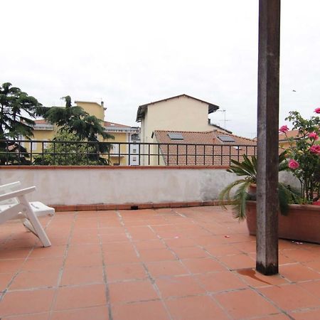 L'Arrocco Bed And Breakfast Marina Di Carrara Dış mekan fotoğraf