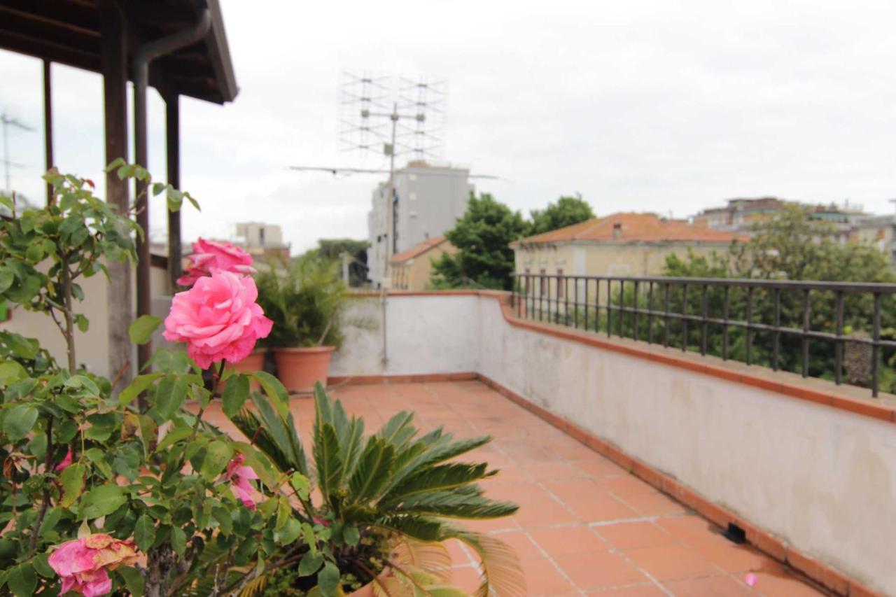 L'Arrocco Bed And Breakfast Marina Di Carrara Dış mekan fotoğraf