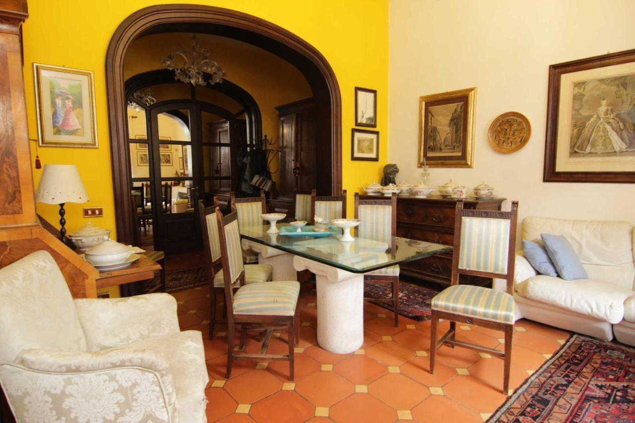L'Arrocco Bed And Breakfast Marina Di Carrara Dış mekan fotoğraf