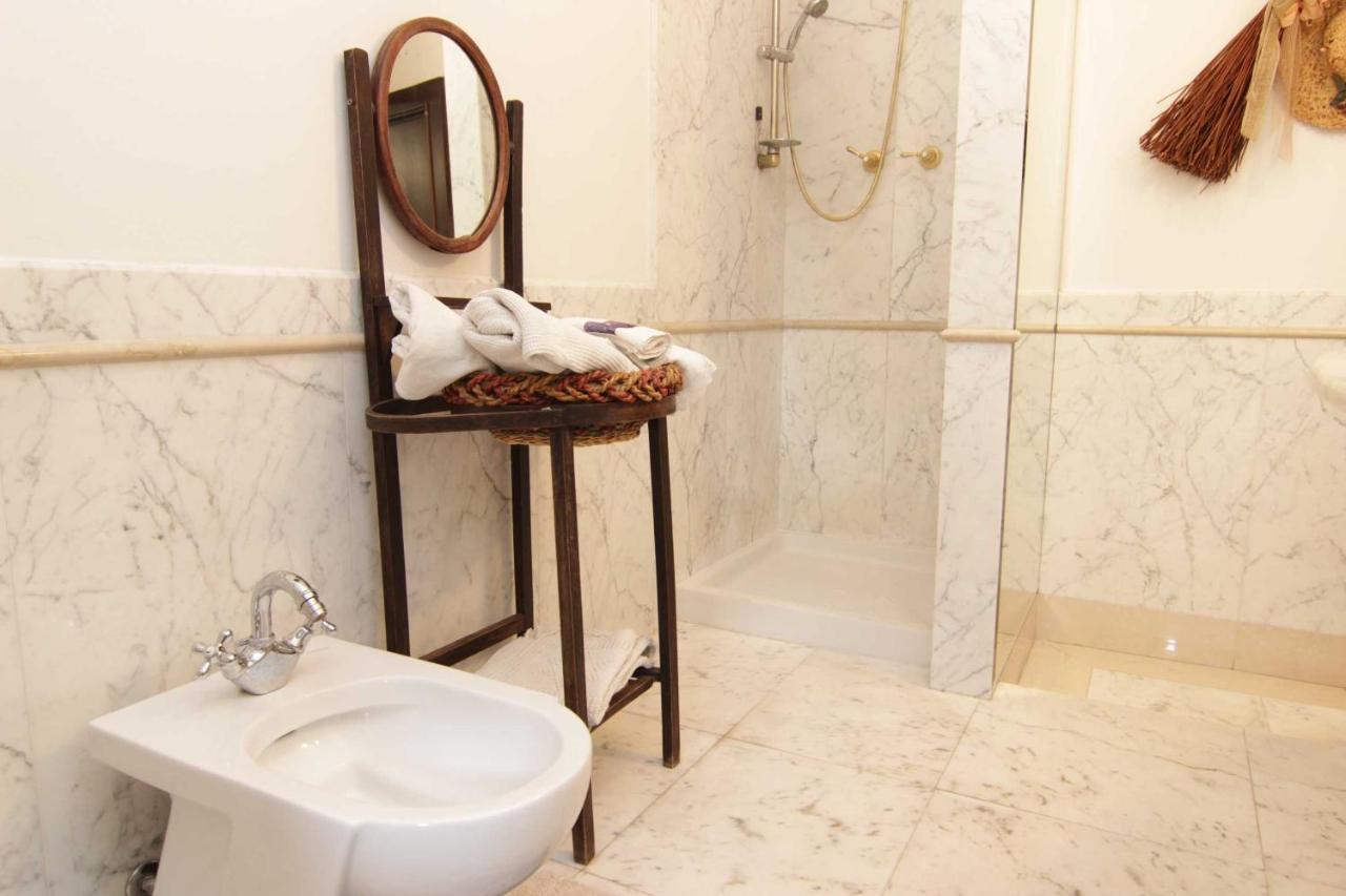 L'Arrocco Bed And Breakfast Marina Di Carrara Dış mekan fotoğraf