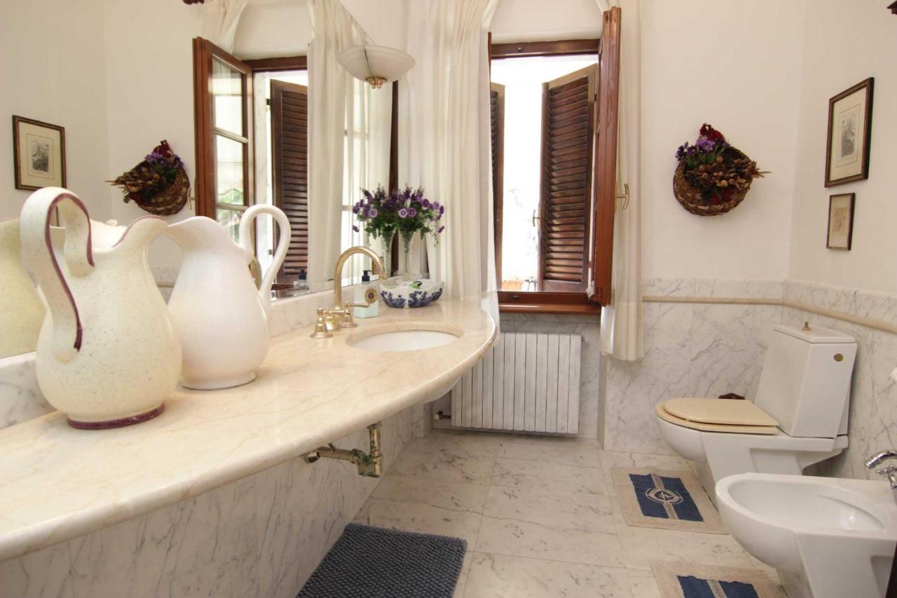 L'Arrocco Bed And Breakfast Marina Di Carrara Dış mekan fotoğraf